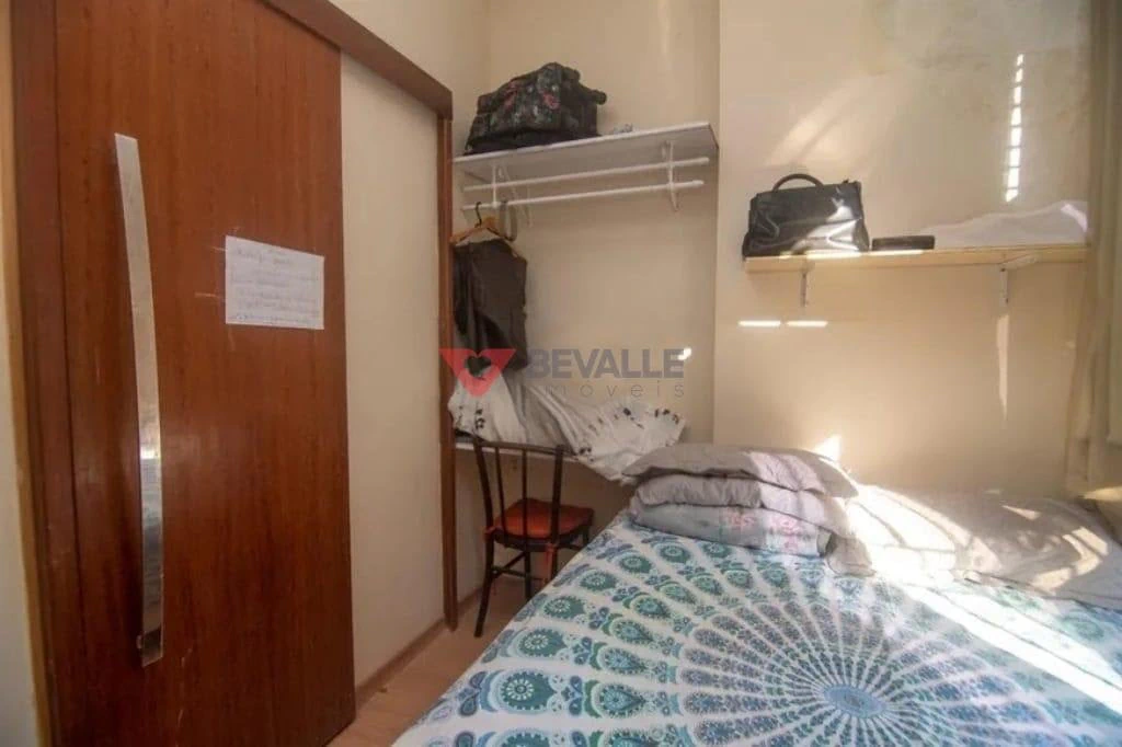 Rental house with 6 bedrooms and 300 m² — photo 11