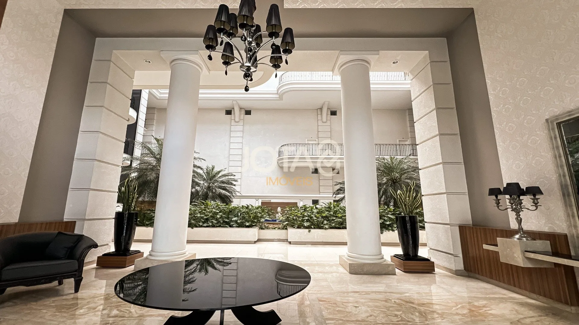 Apartamento con balcón y barbacoa privada — photo 21