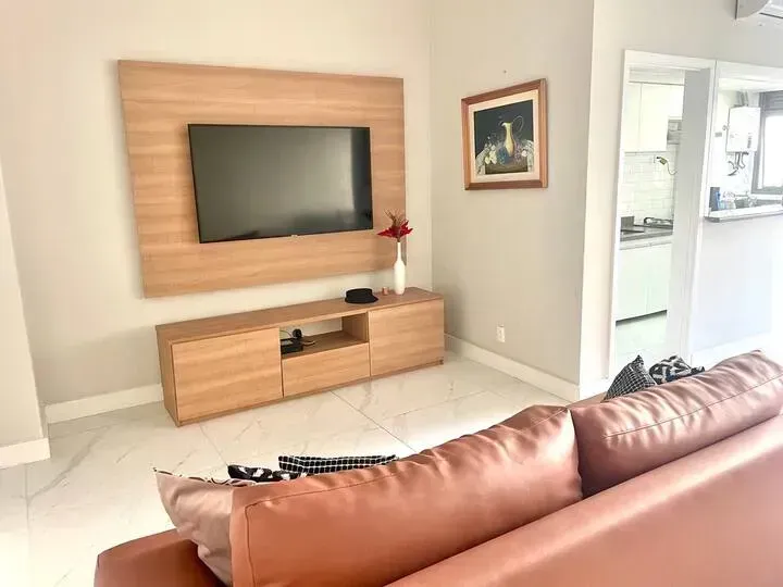 Furnished 1-bedroom apartment with building pool — photo 10