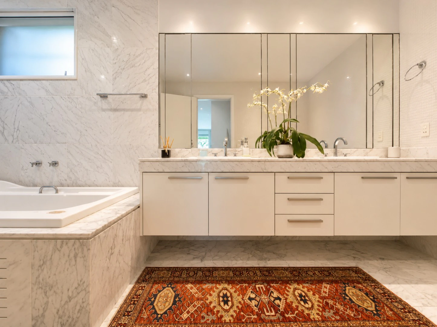 Rental apartment with 4 en-suite bedrooms and 282 m² — photo 6