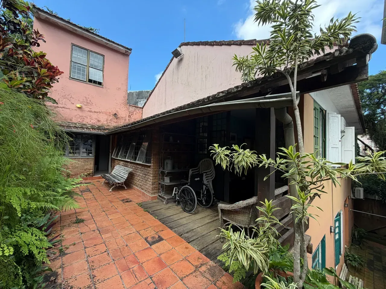 Furnished duplex house with an equipped laundry — photo 74