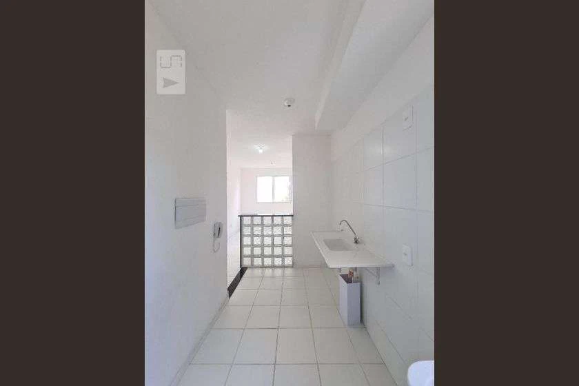 Apartamento de 2 quartos com cozinha separada e 40 m² — photo 17