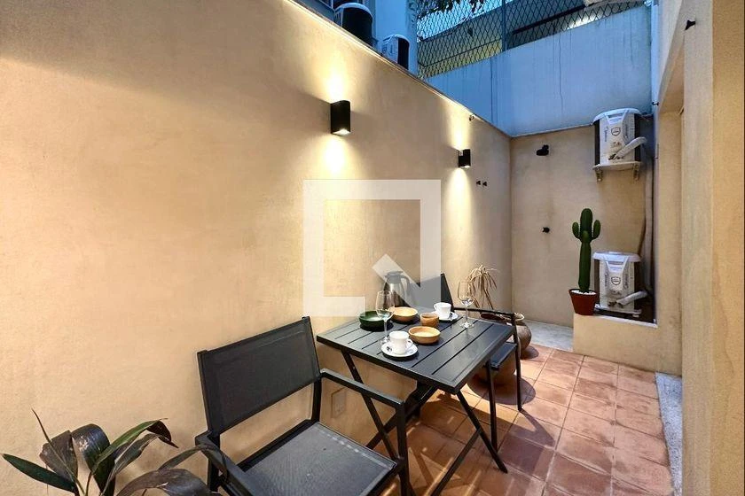 Furnished apartment, 42 m², with a home office — photo 24