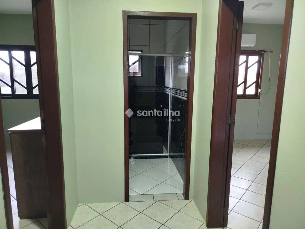 Casa sin amueblar de 392 m² con 2 dormitorios y jardín — photo 5
