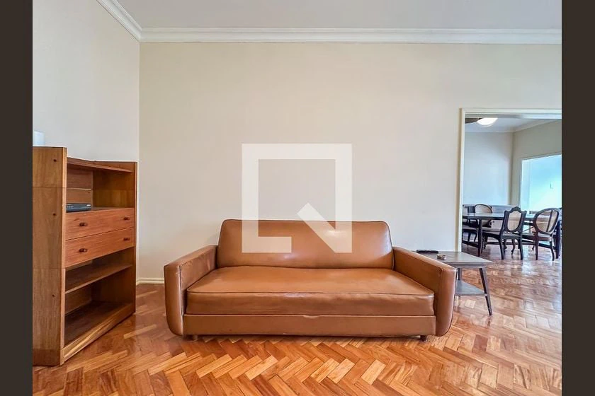4-bedroom apartment with 3 bathrooms and 206 m² — photo 5