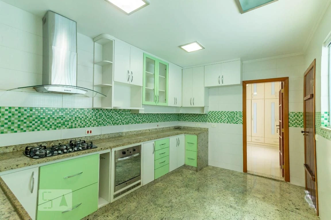 4-bedroom house with a jacuzzi in Rio de Janeiro — photo 79