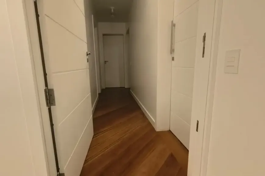 Furnished apartment with 5 bedrooms and 3 bathrooms — photo 21