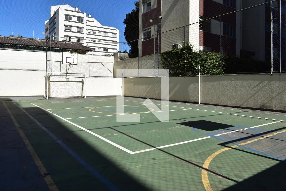 3-bedroom apartment with a washing machine in Curitiba — photo 25