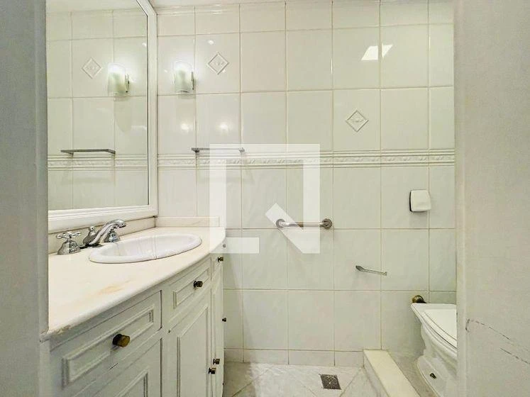 4-bedroom apartment with a walk-in closet in Rio de Janeiro — photo 20