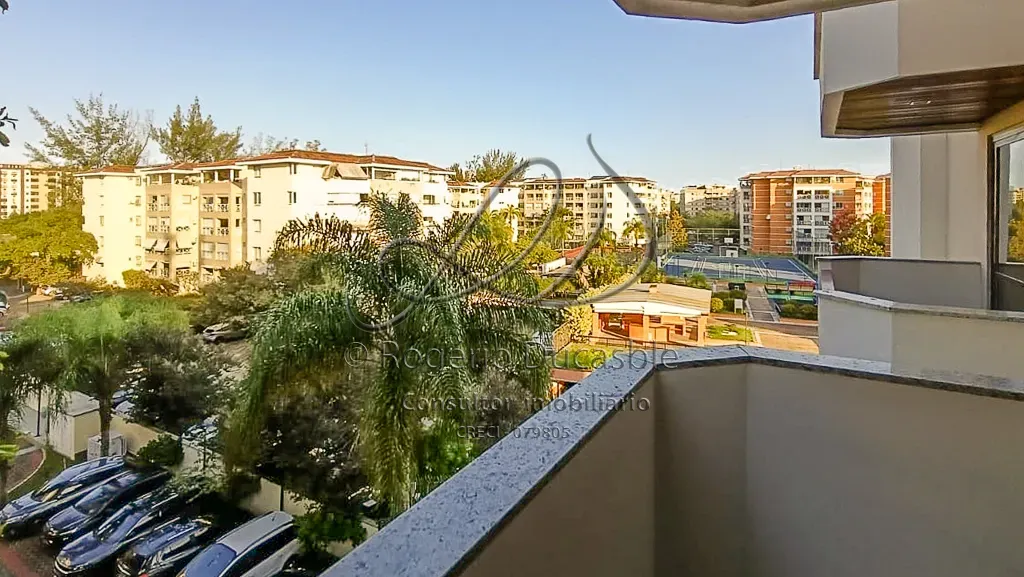 4-bedroom apartment, 2 with their own bathrooms, 165 m² — photo 10