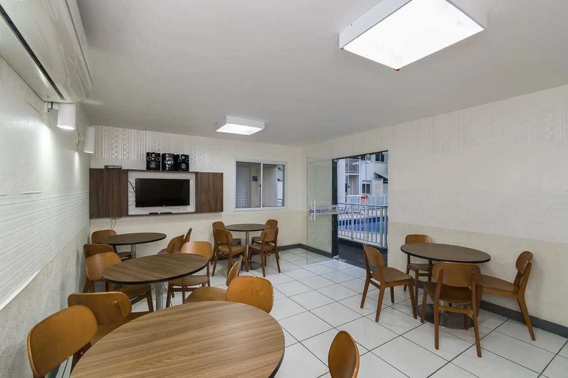 2-bedroom apartment in a building with a sauna — photo 15