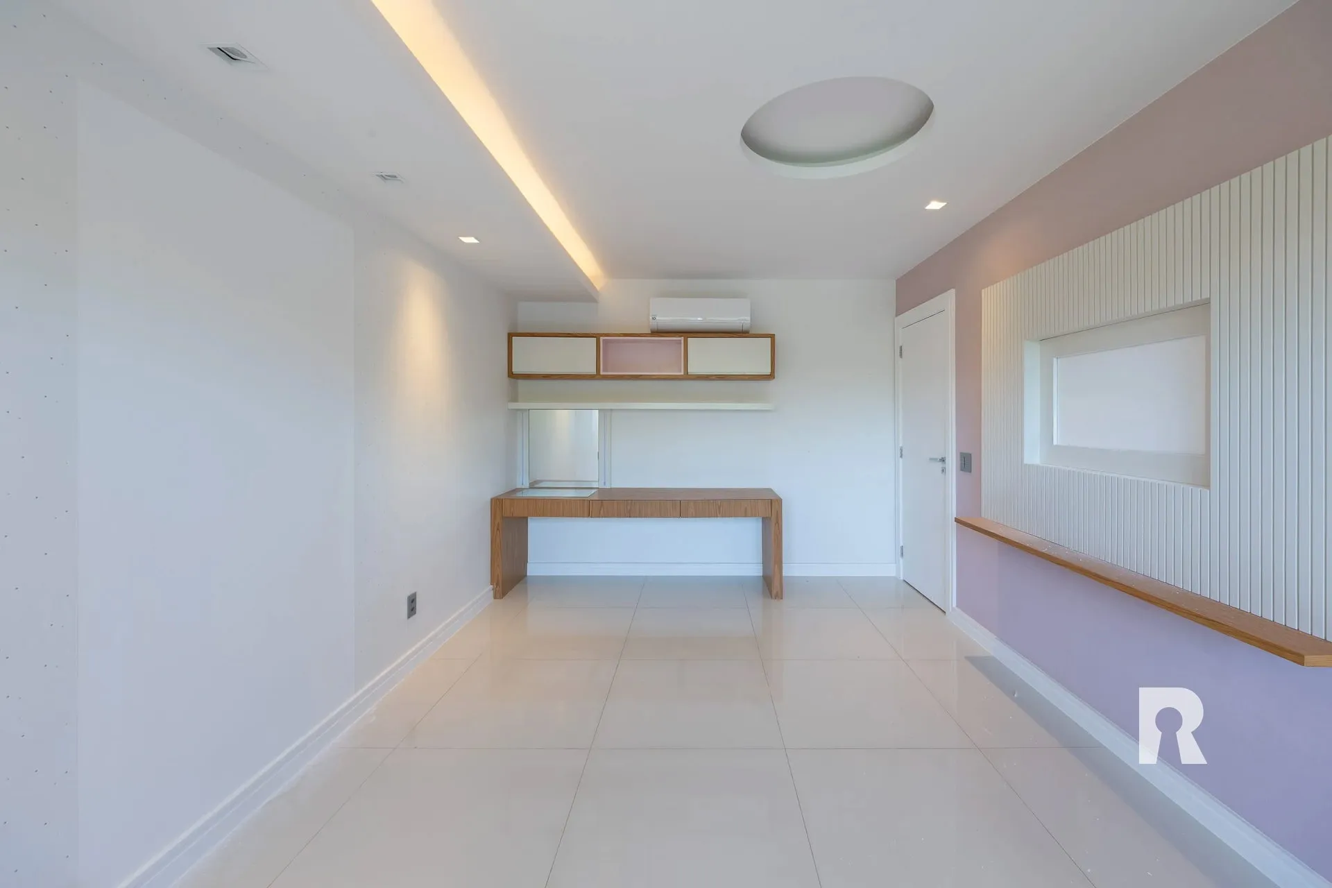 Furnished house, 694 m², with a jacuzzi — photo 21