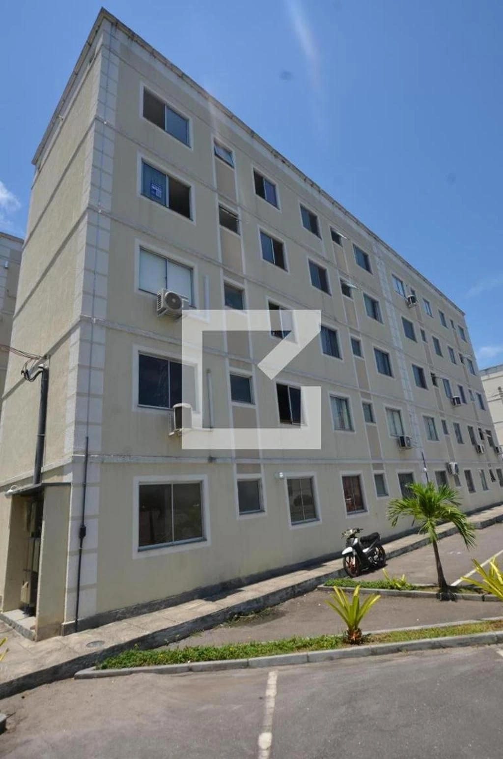Apartamento de 2 quartos em condomínio com piscina — photo 30