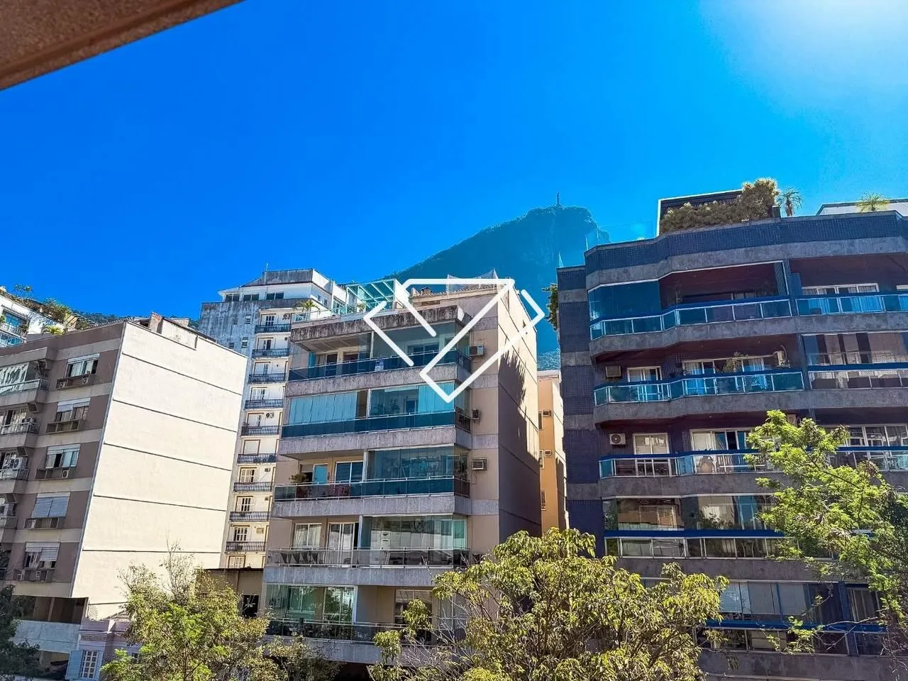 Apartamento com 3 quartos e 136 m² com varanda — photo 31