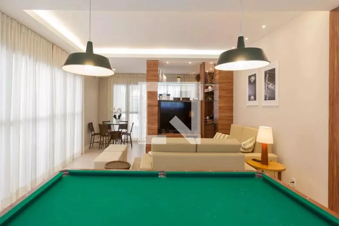 Apartamento de 89 m² com janelas do piso ao teto e closet — photo 91