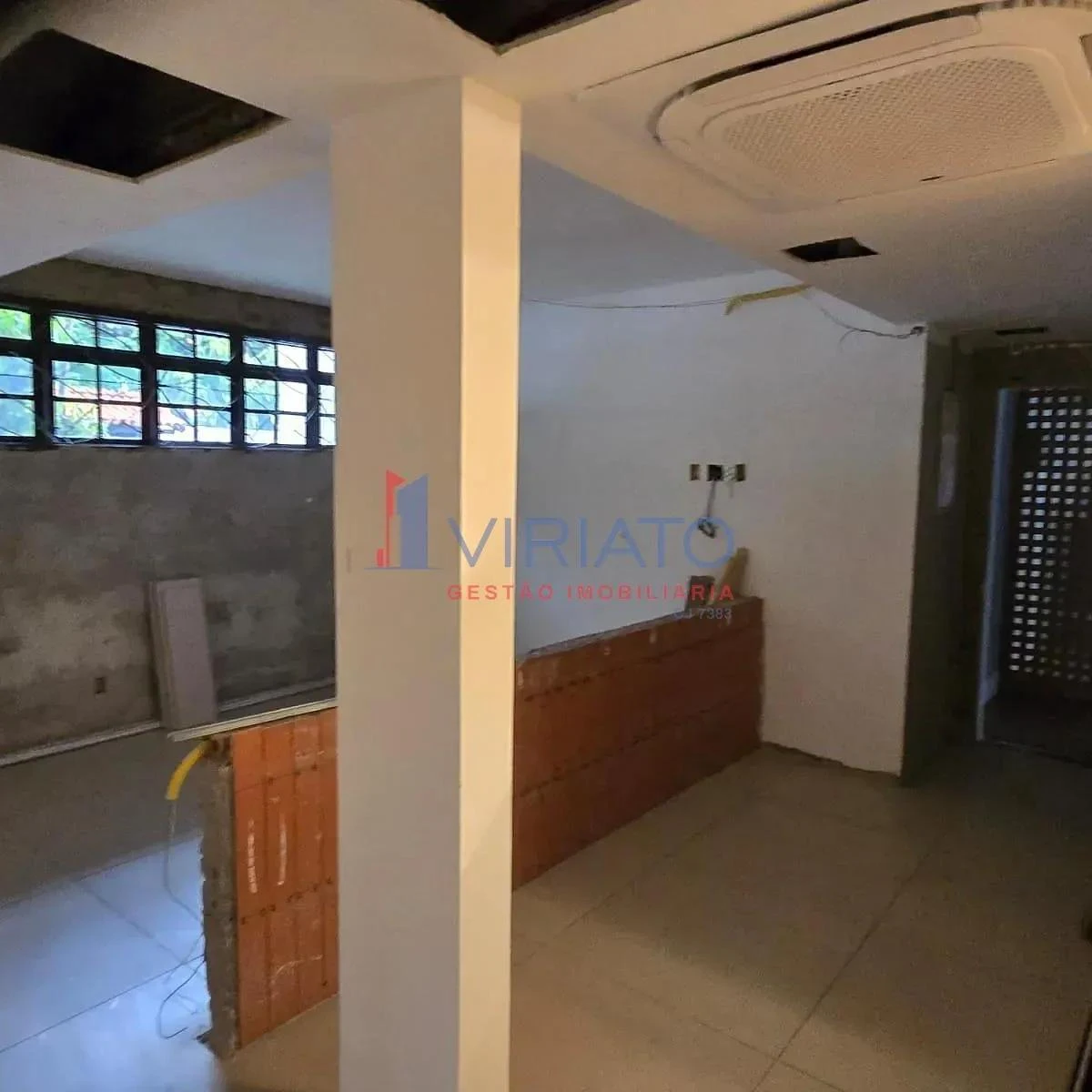 House with 4 bedrooms and a built-in balcony grill — photo 25