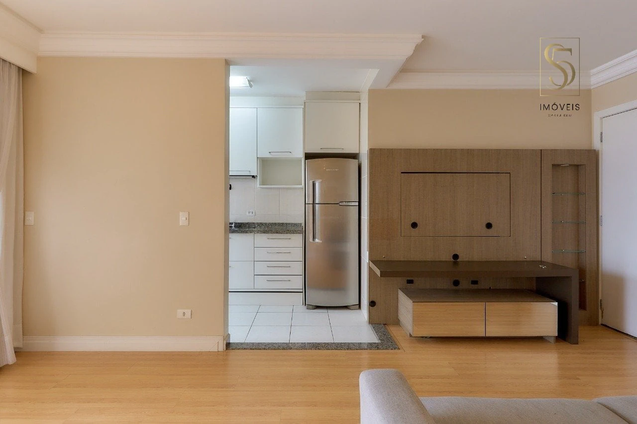 3-bedroom apartment with a home office in Curitiba — photo 4