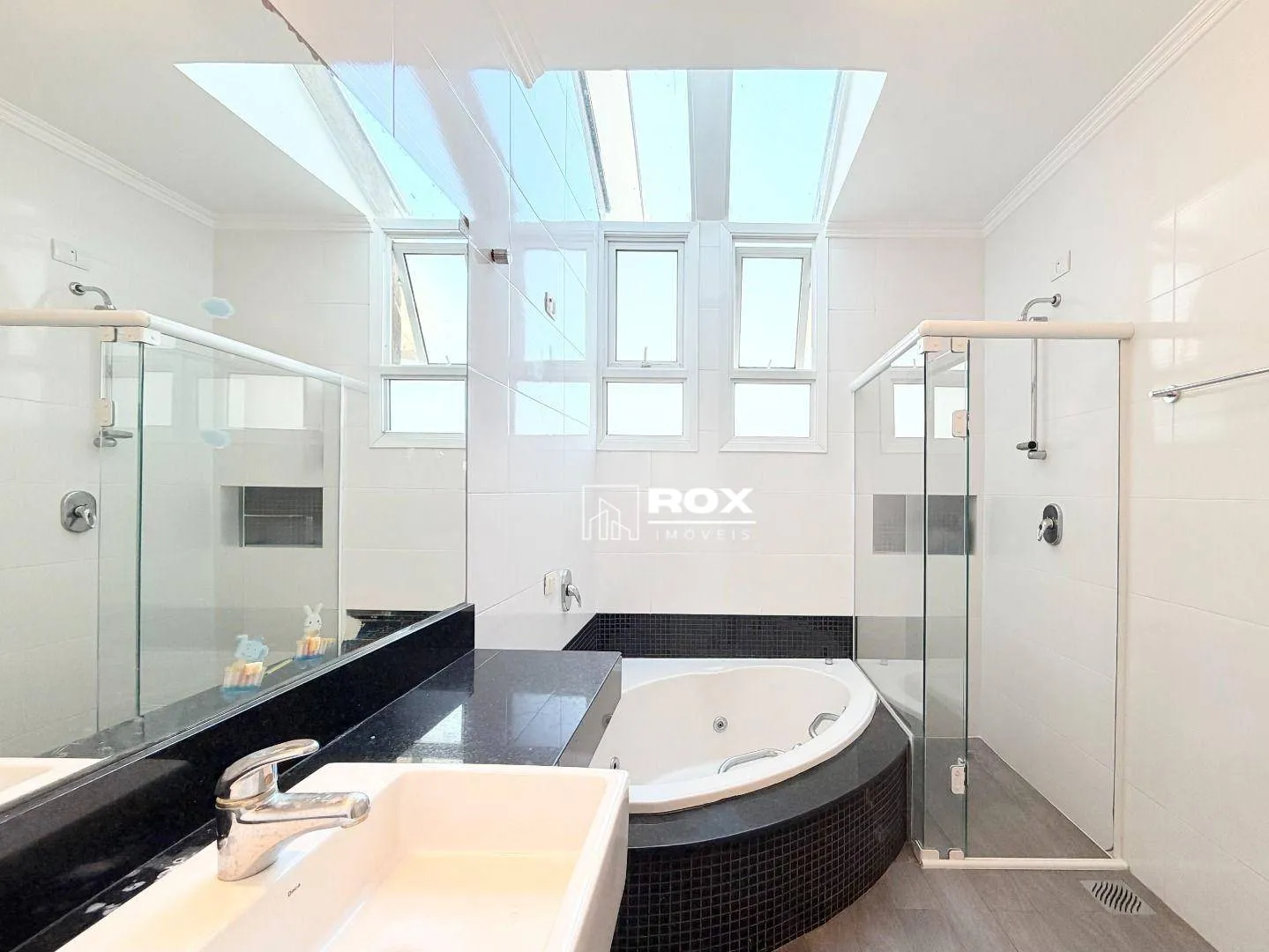 Casa en condominio con 5 dormitorios y piscina — photo 37
