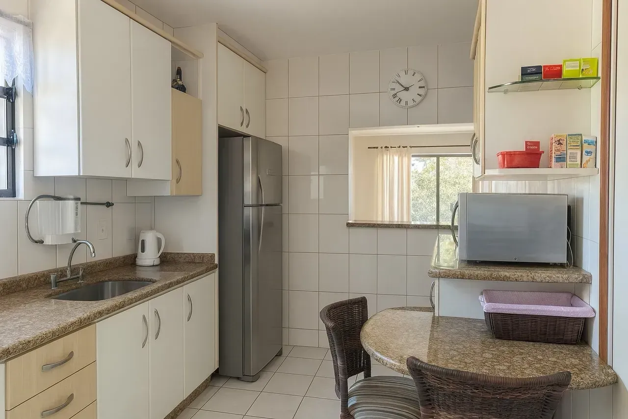 Apartamento amueblado con 3 dormitorios, 1 en suite y 98 m² — photo 2