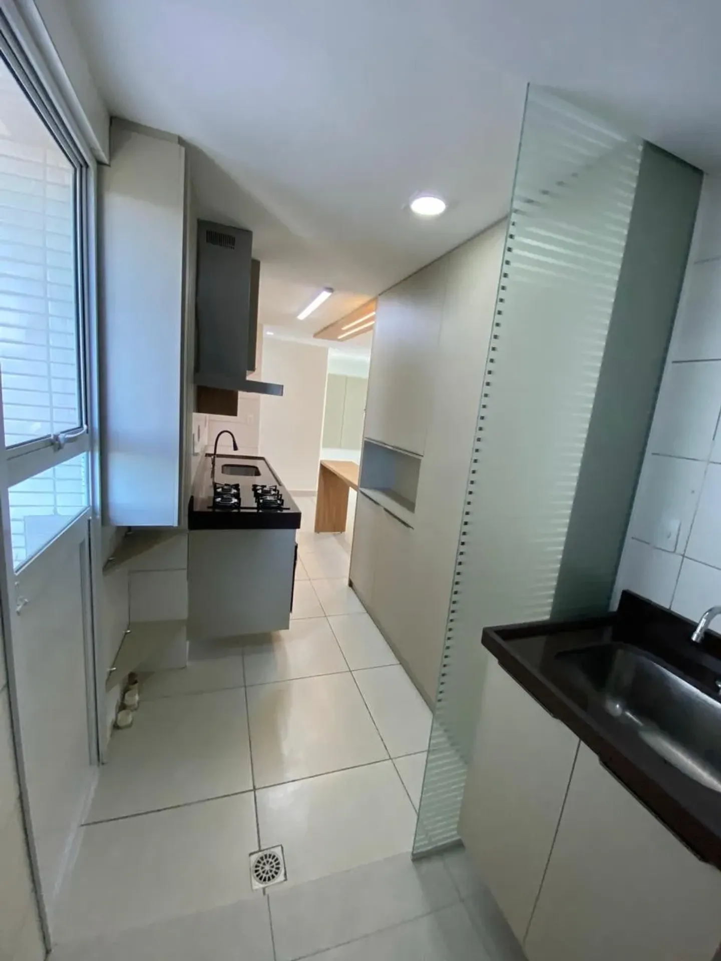 Glass-enclosed balcony in a 2-bedroom apartment, 72 m² — photo 28