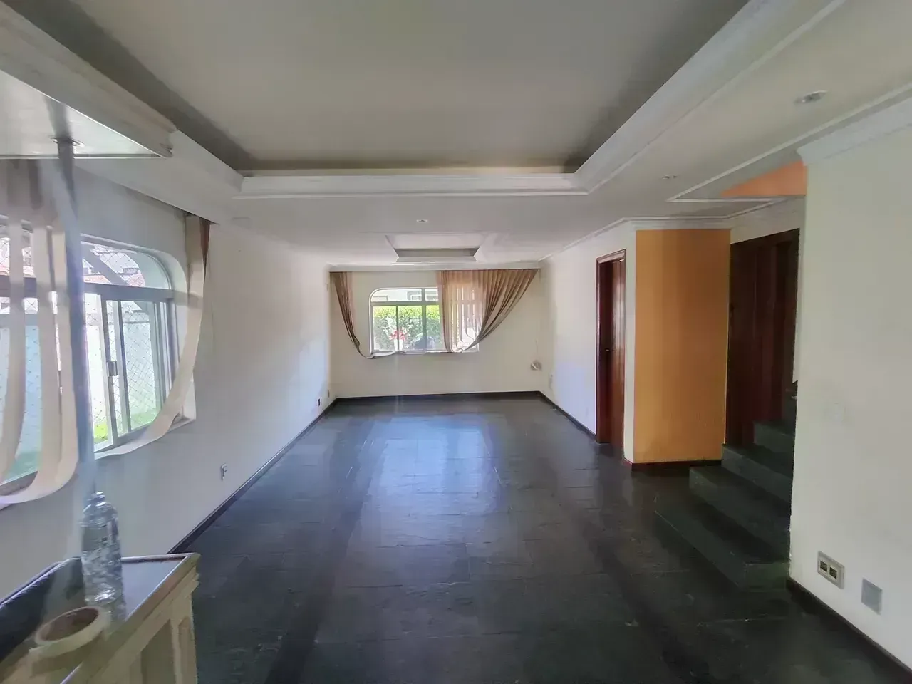 Casa com 4 quartos, 5 banheiros e 4 vagas — photo 5