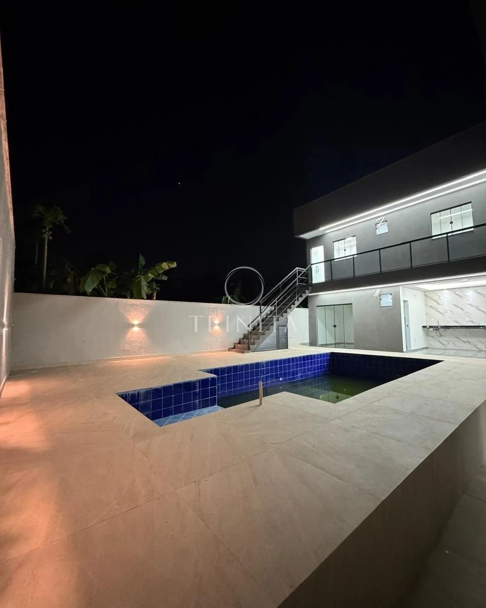 6-bedroom house, 3 with their own bathrooms, 350 m² — photo 9