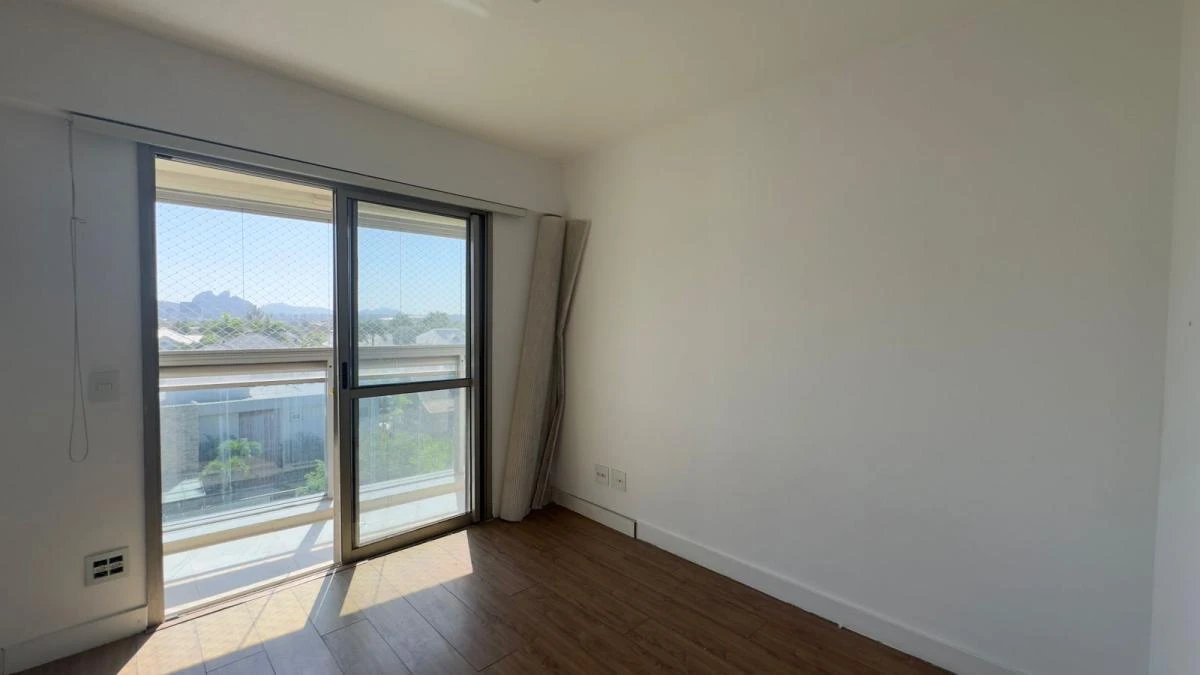 4 en-suite bedroom apartment with 233 m² and 3 parking — photo 9
