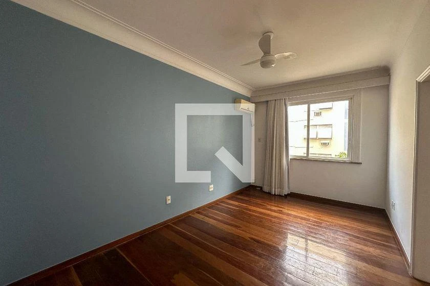 4-bedroom rental apartment with 225 m² and parking — photo 3