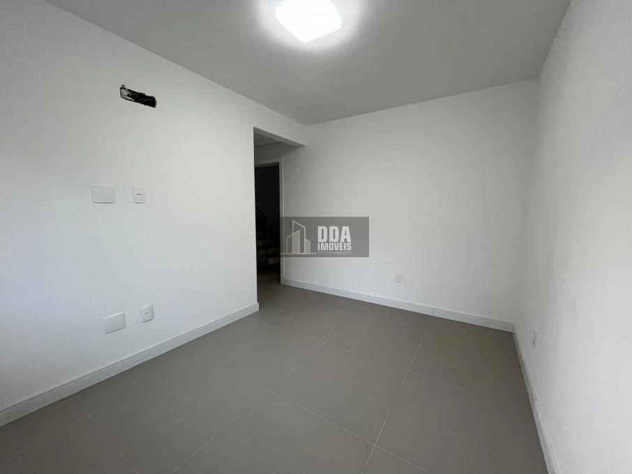 Casa de 4 dormitorios con balcón gourmet — photo 11