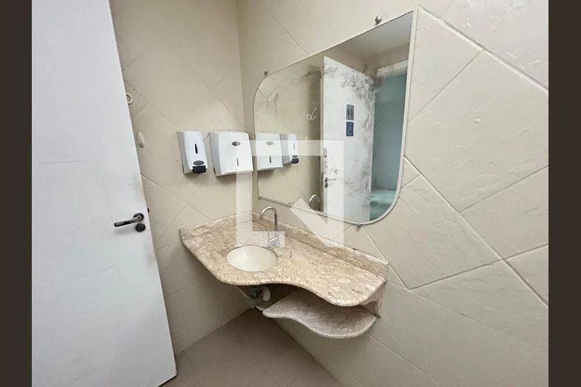 Casa para alugar sem mobília com 4 quartos e 1 banheiro — photo 39