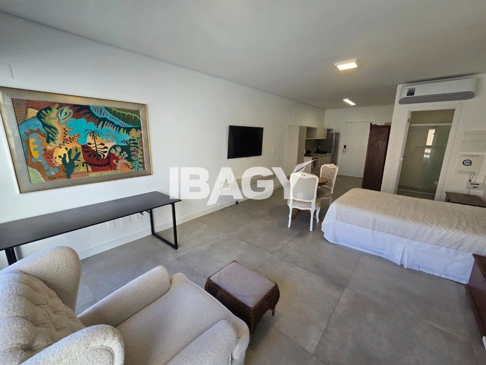 Furnished 1-bedroom apartment with 63 m² and parking