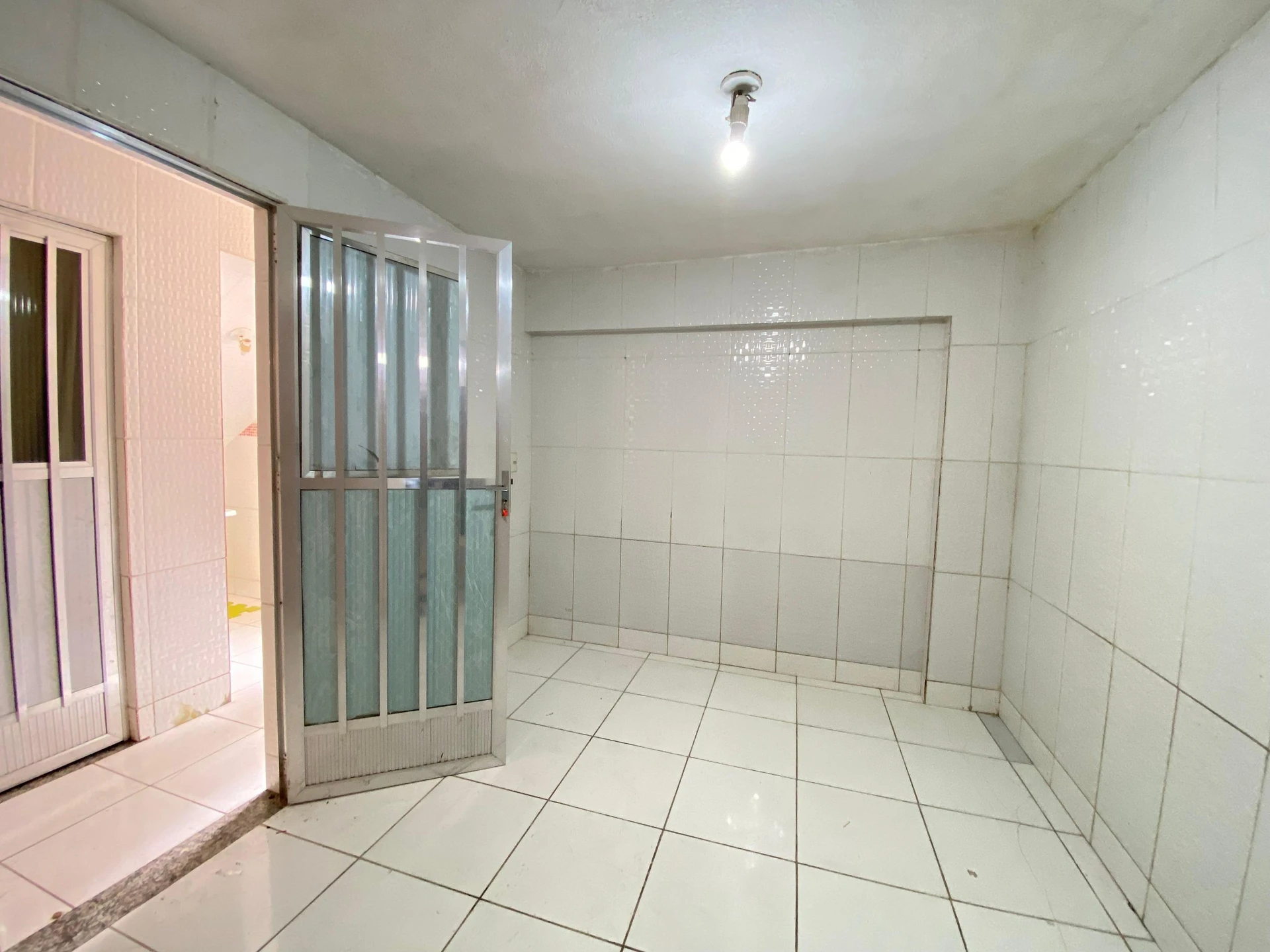Casa sin amueblar con 1 dormitorio y 1 plaza de aparcamiento — photo 12