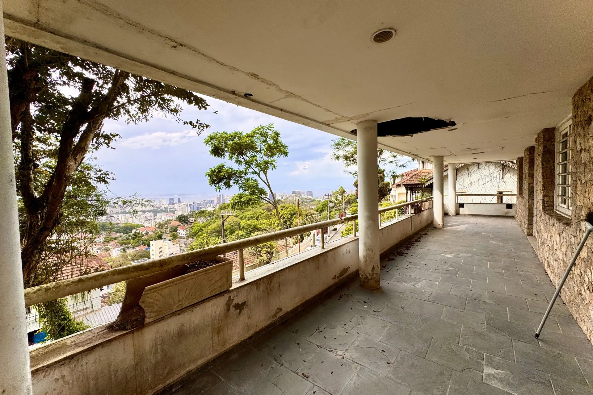 Casa, 888 m², com banheira — photo 41