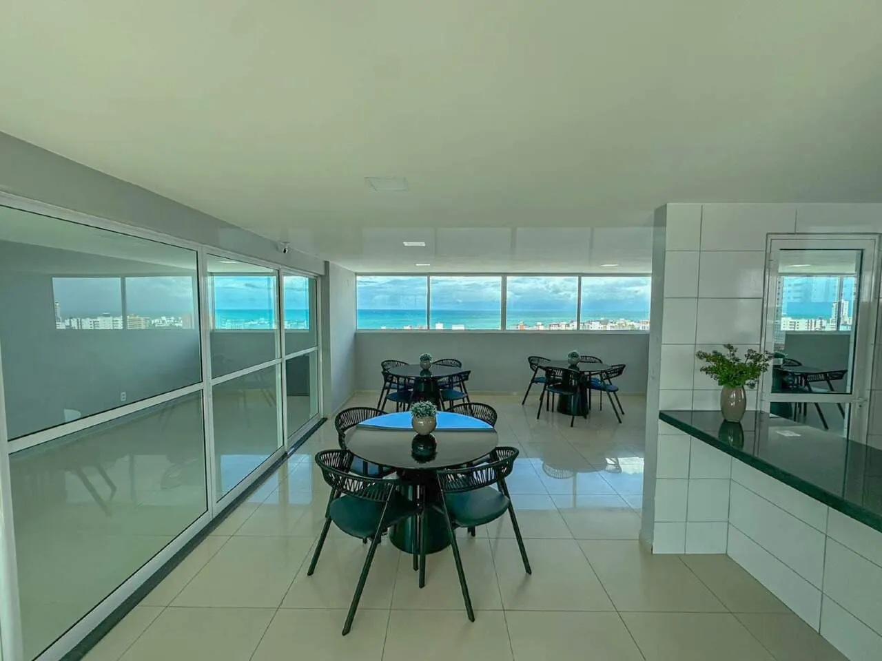 3-bedroom apartment with balcony and 1 en-suite — photo 10
