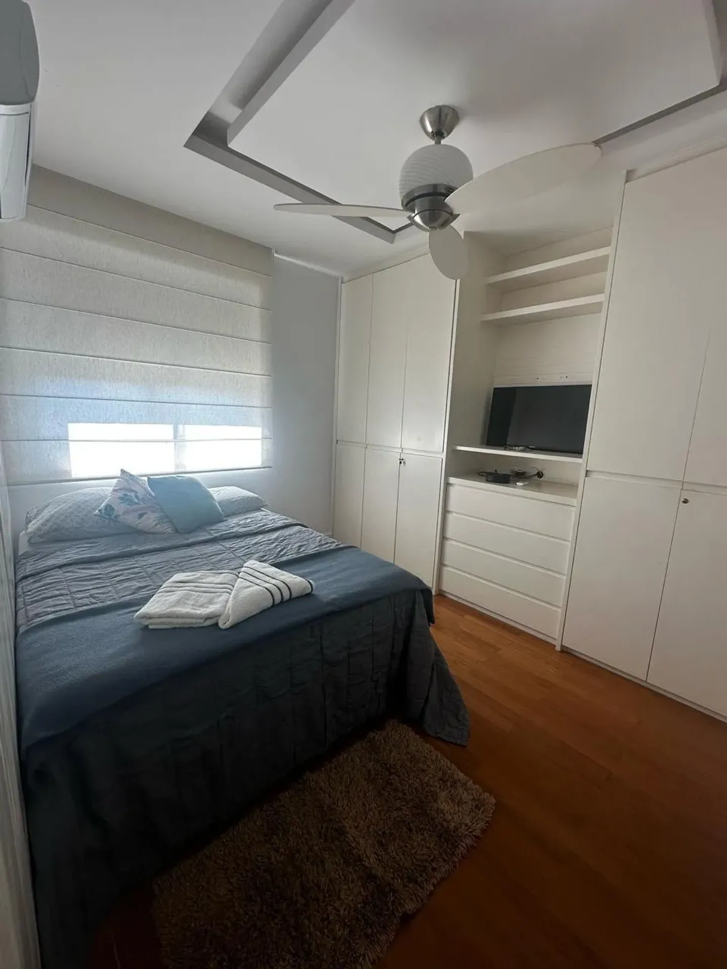 Furnished 350 m² apartment with 3 bedrooms and 6 baths — photo 15