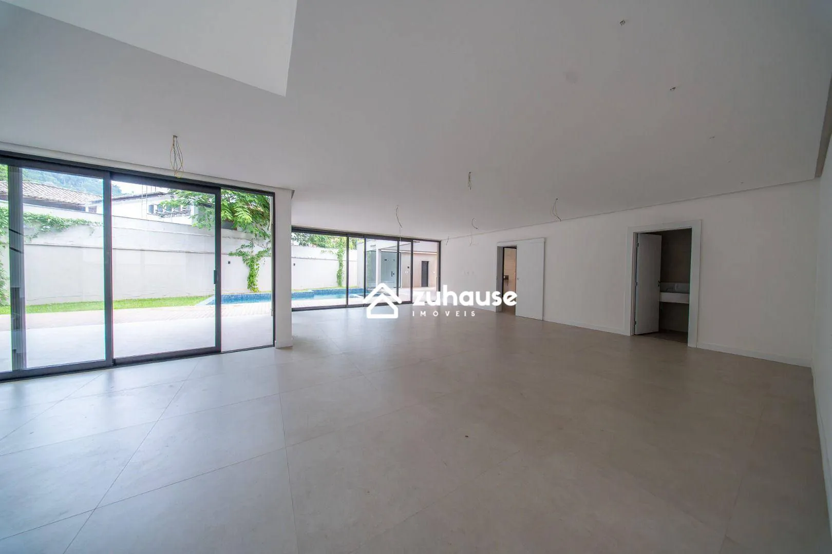 Casa tríplex com 5 quartos e 5 banheiros — photo 14
