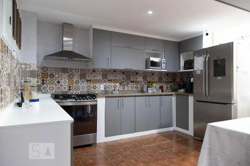 Rental apartment with 4 bedrooms and 150 m² — photo 49