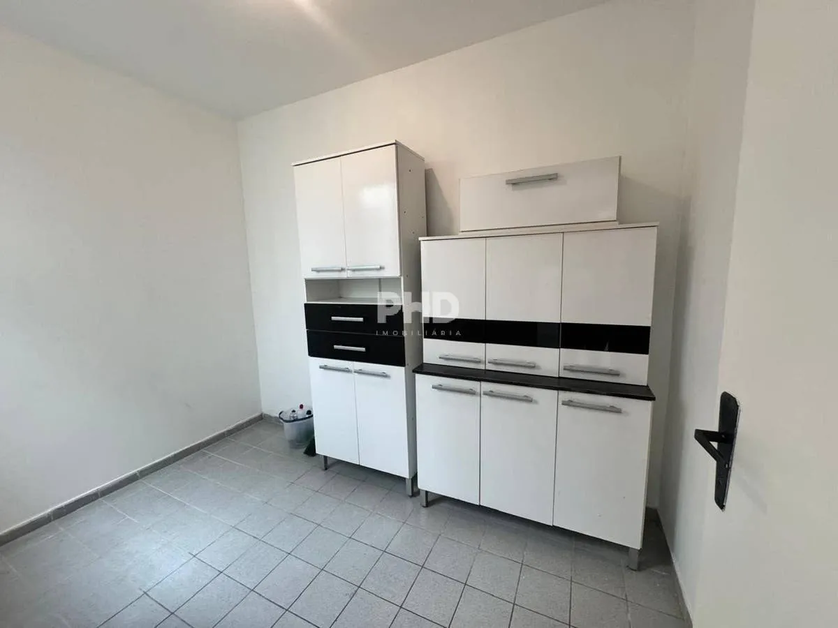 Apartment, 183 m², with a grill on the balcony — photo 22