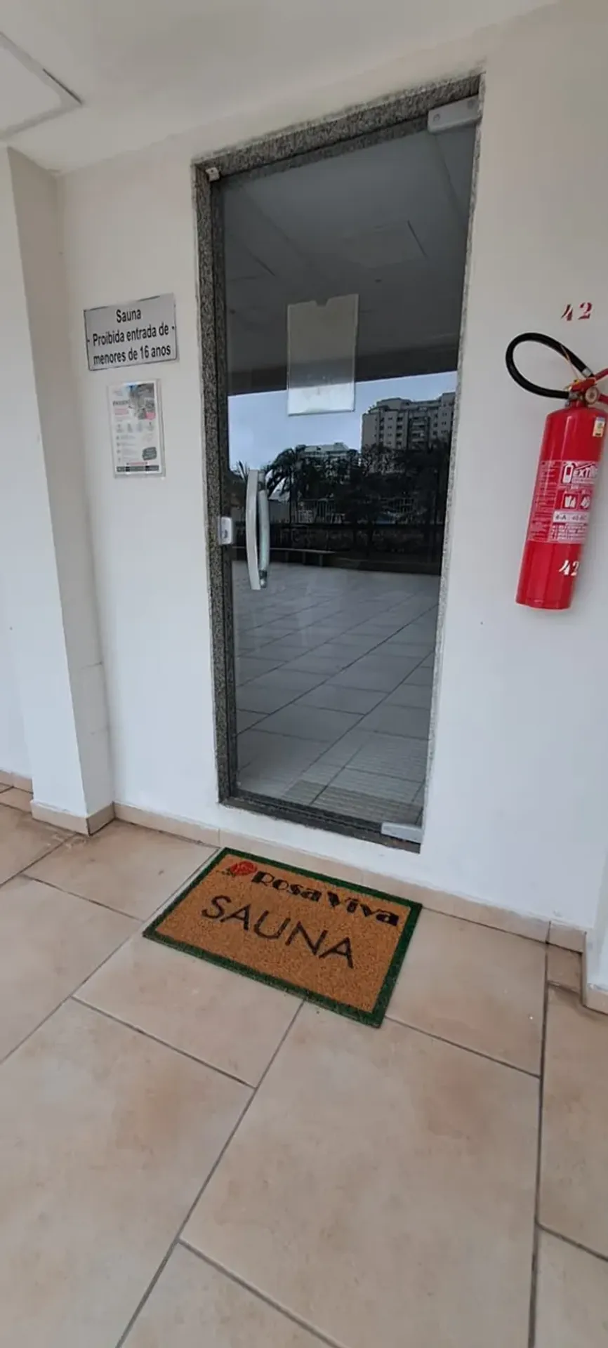 2-bedroom apartment in a building with a sauna — photo 26