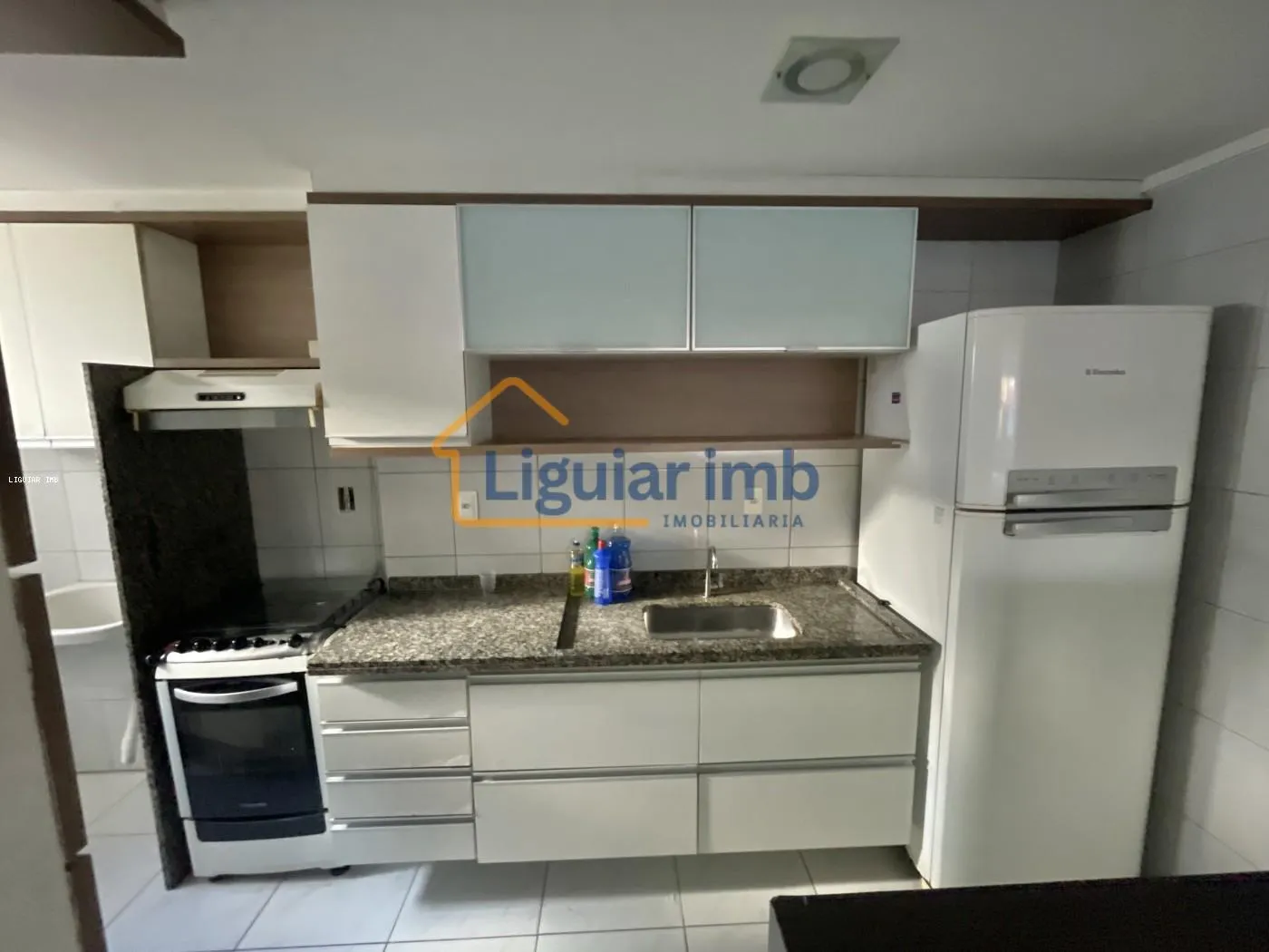 68 m² apartment with 3 bedrooms, 1 suite and 1 parking