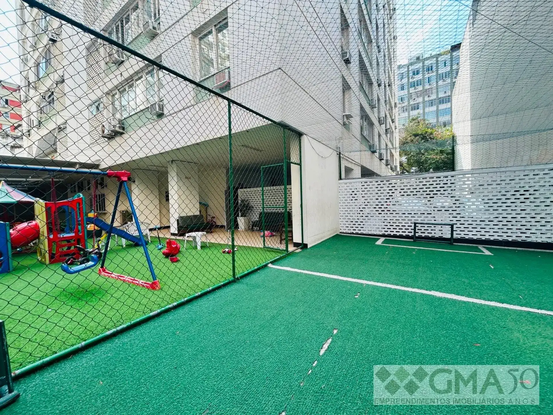 Rental apartment with 3 bedrooms and 3 bathrooms — photo 36