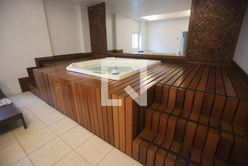 Квартира 60 м² з балконом із грилем та заскленим балконом — photo 37