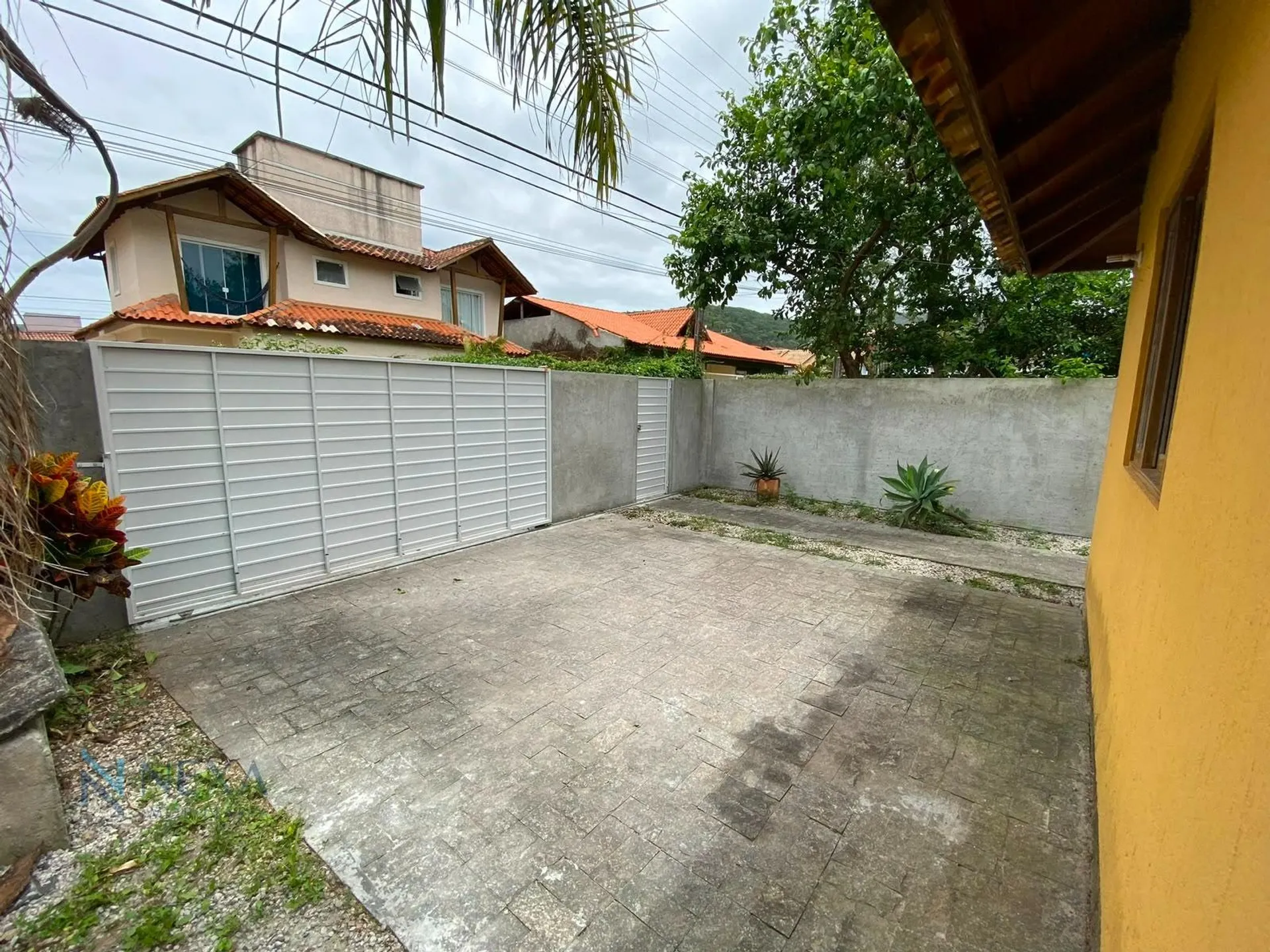 Rental house with 2 bedrooms and a private garden