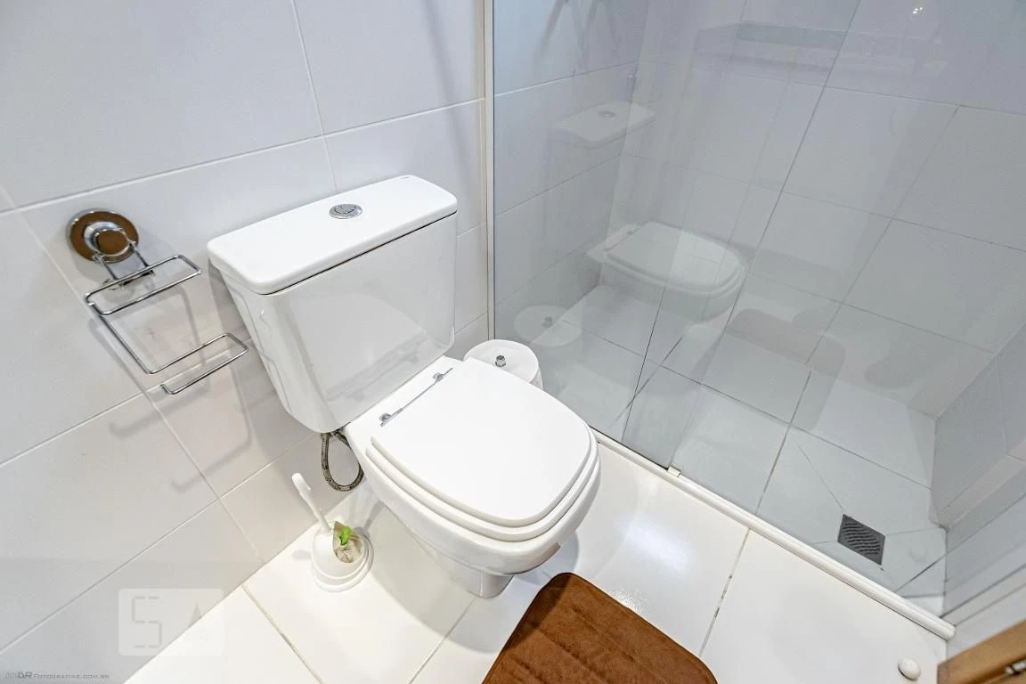 Washing machine in a one-bedroom apartment, 24 m² — photo 20