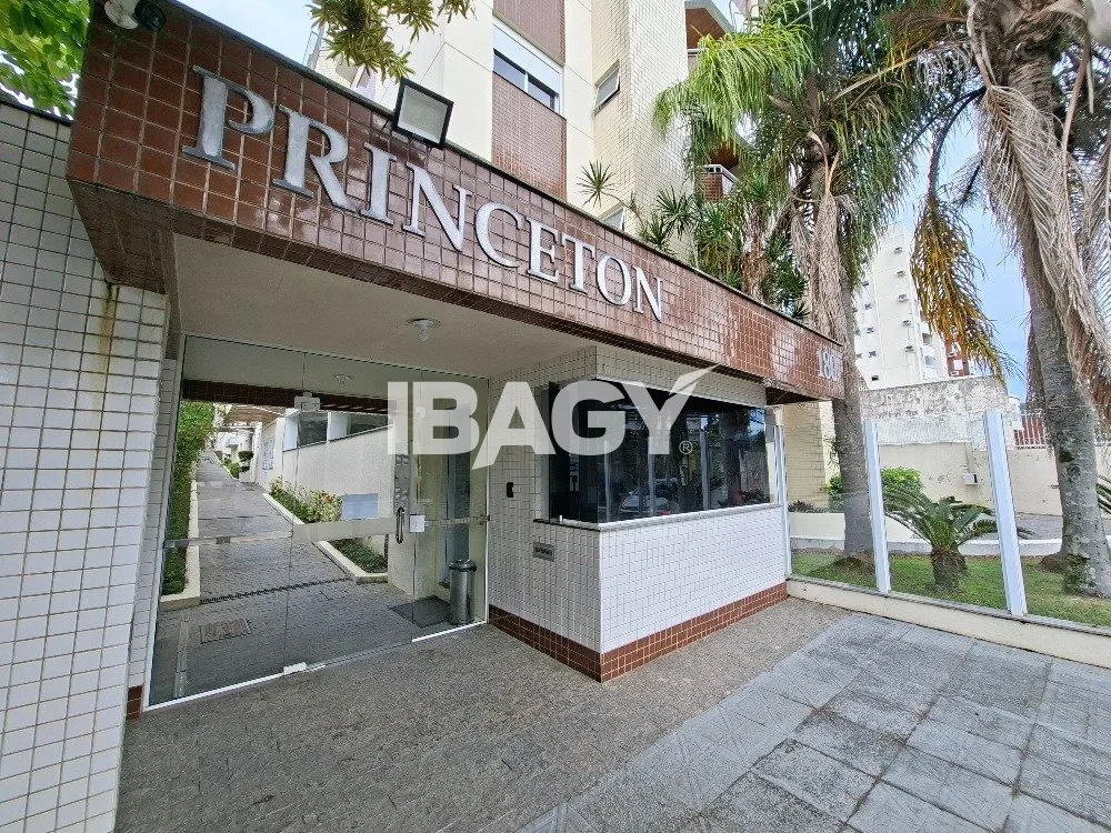 Furnished 2-bedroom apartment with a balcony — photo 16