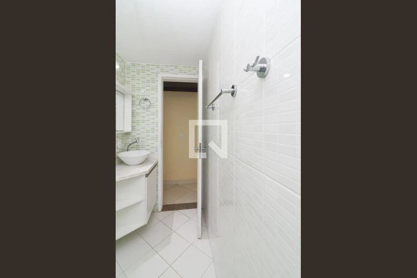 3-bedroom apartment with a mountain view in Rio de Janeiro — photo 42