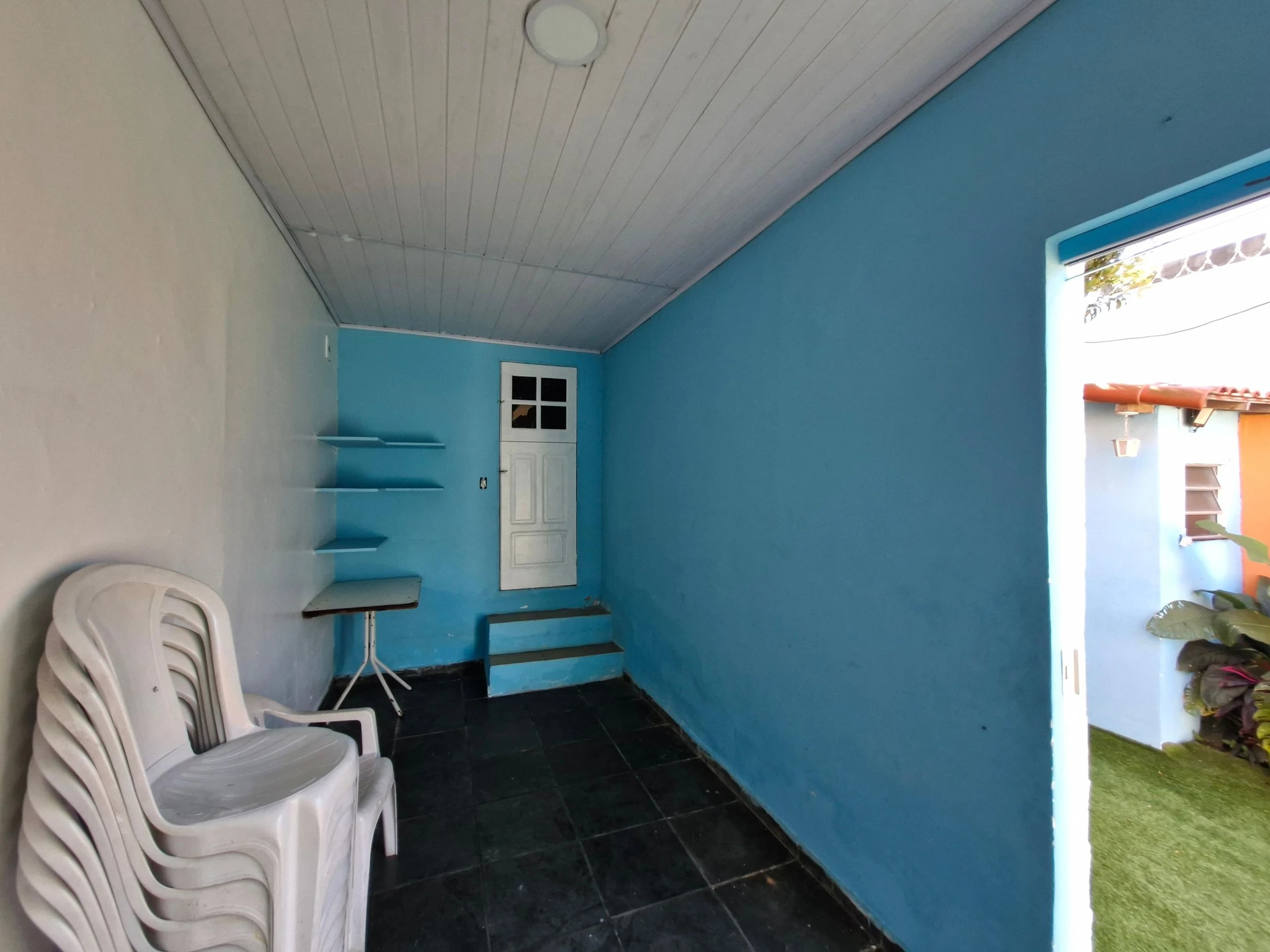 Furnished house with 3 bedrooms, balcony and private garden — photo 25