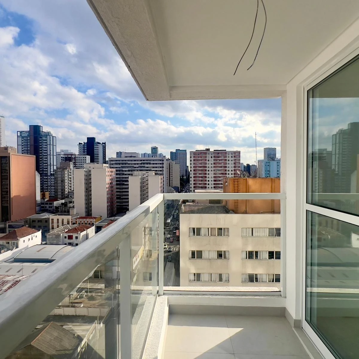 One-bedroom apartment in a building with a coworking space — photo 5