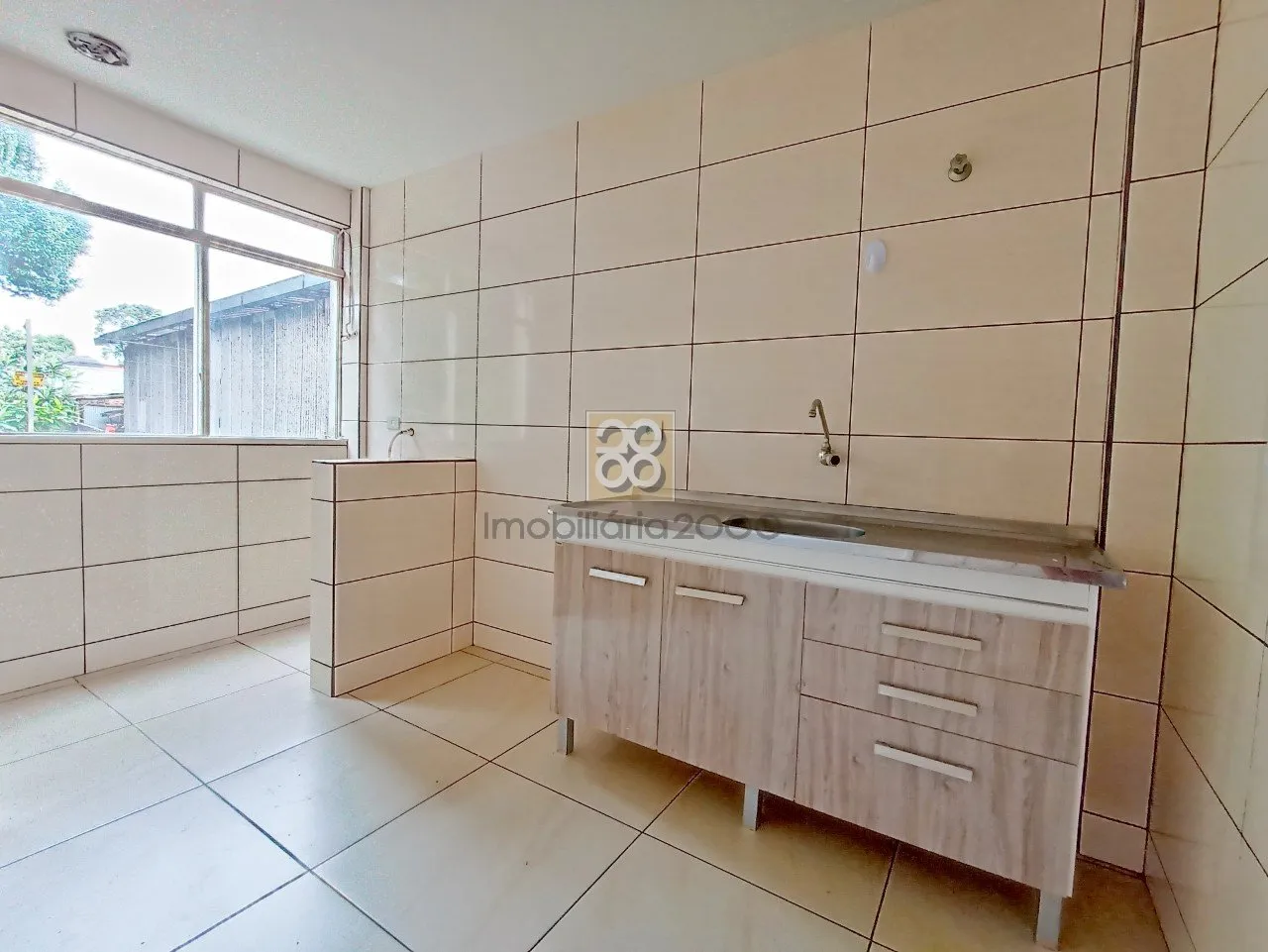 Apartment, 58 m², with wood or laminate floors — photo 2