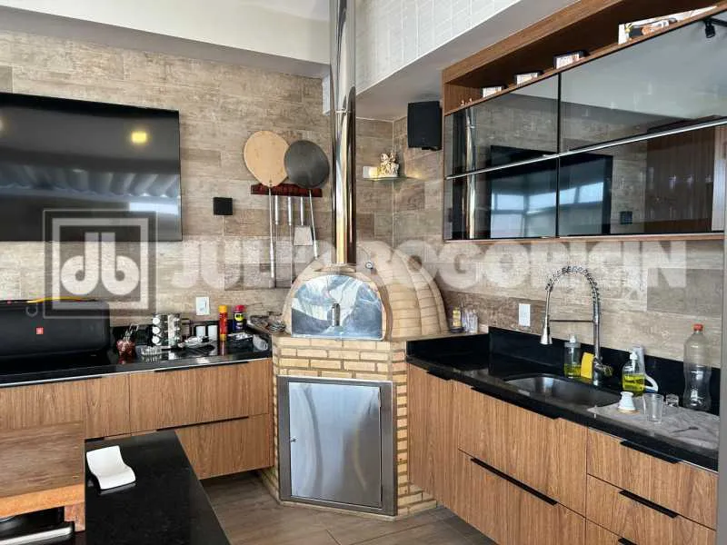 Apartamento sem mobília com 3 quartos e 5 banheiros — photo 26